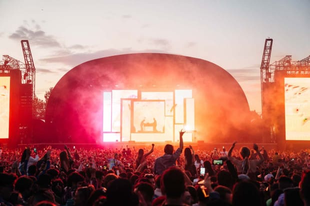 Heavy-duty festival stage hire, High load capacity festival stages, Rigid stage structures Ireland, Uneven terrain stage solutions